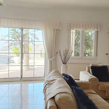 Dos Torres - Perfect Family Vacation Villa *